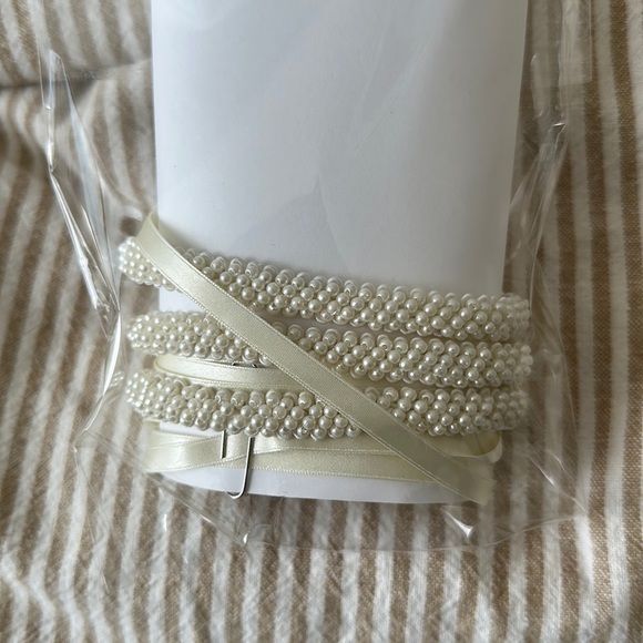 NEVER WORN Handmade Pearl Bridal Sash - Picture 1 of 2